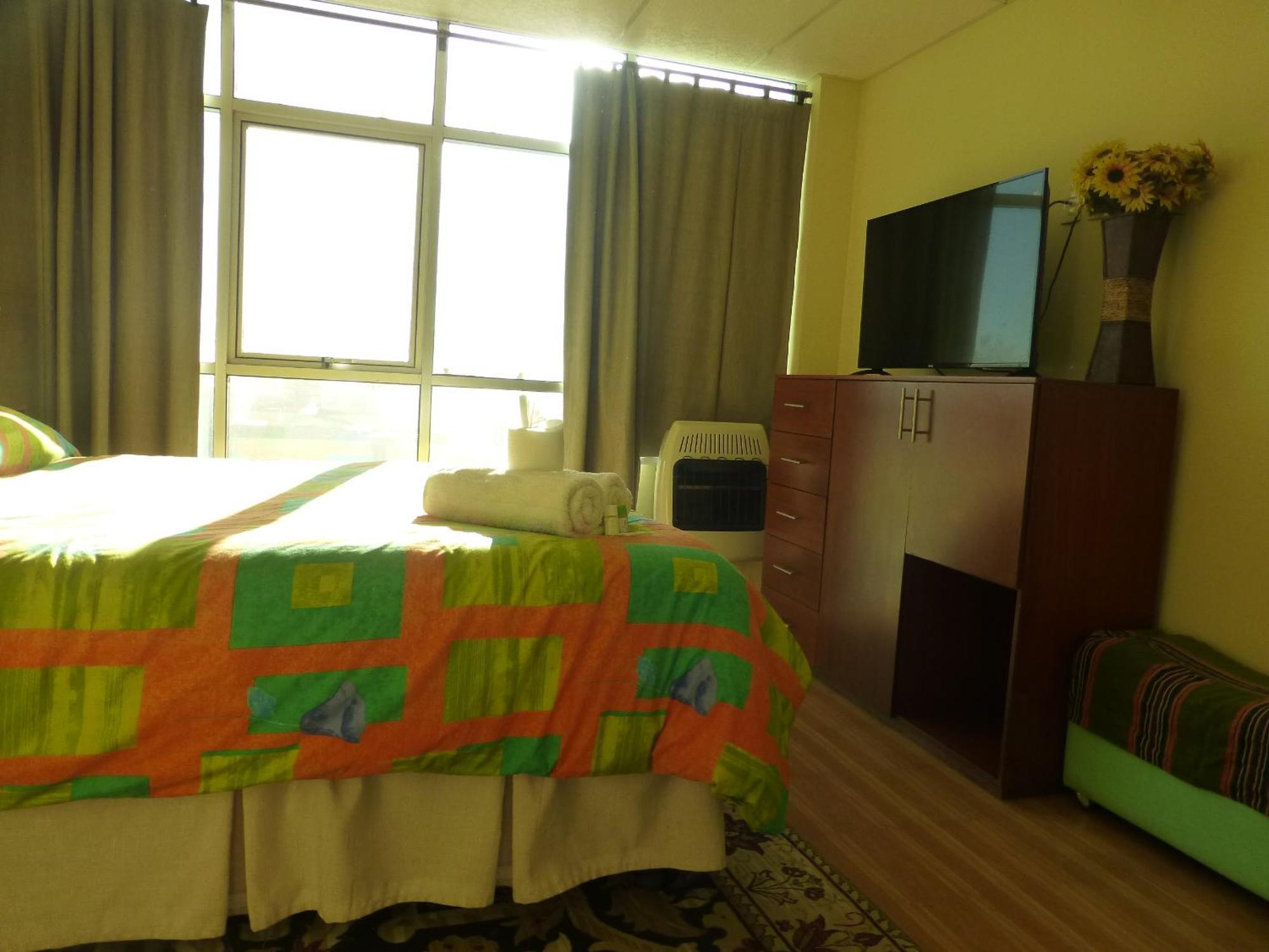 Almudena Suites Ουγιούνι Εξωτερικό φωτογραφία
