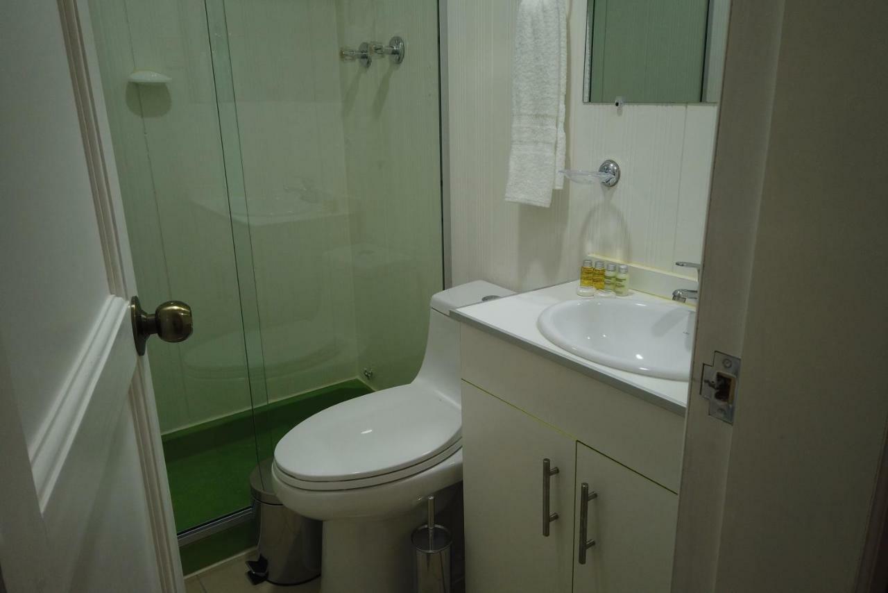 Almudena Suites Ουγιούνι Εξωτερικό φωτογραφία